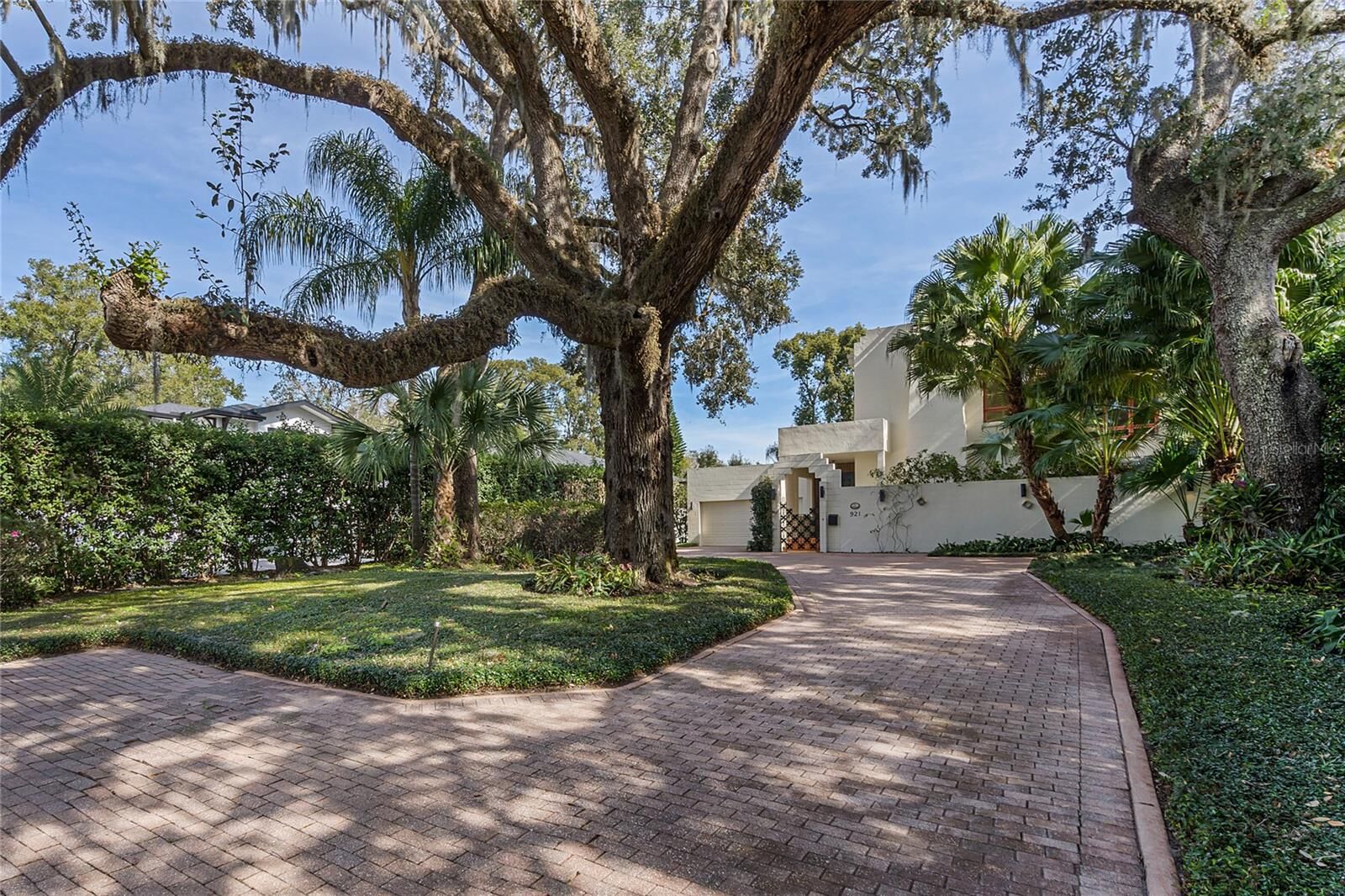 Property Photo:  921 S Mills Avenue  FL 32806 