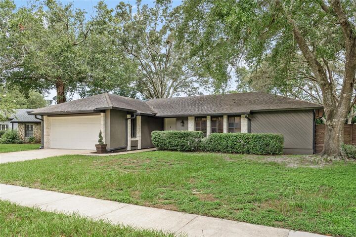 Property Photo: 1166 Saddlehorn Circle FL 32708
