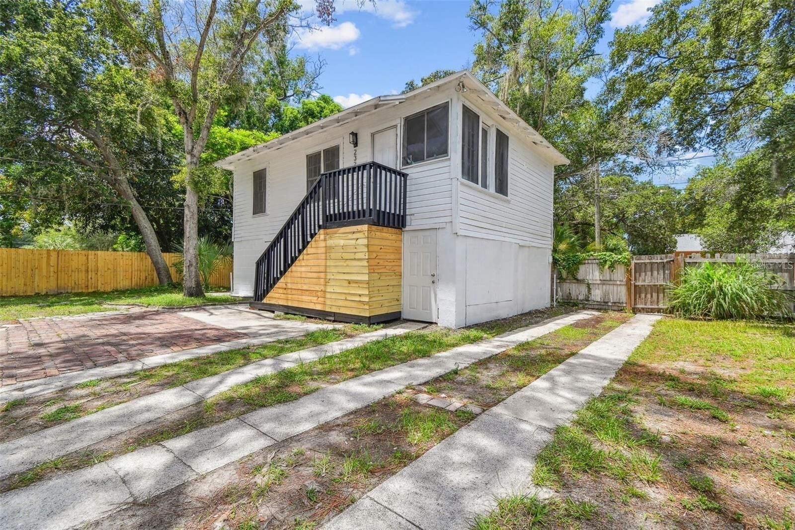 Property Photo: 2329 7th Street S FL 33705