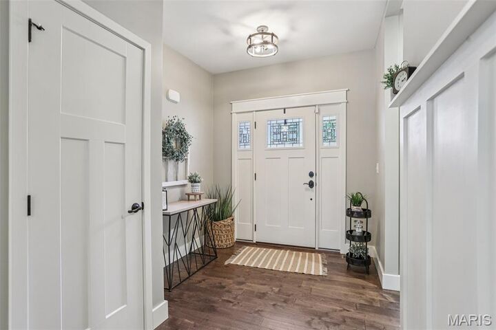 Property Photo: 206 Edwards Street IL 62034