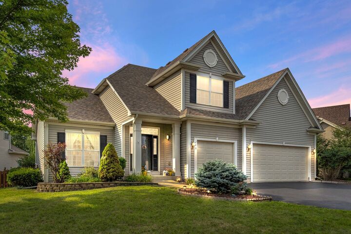 Property Photo: 240 Hearthstone Drive IL 60103