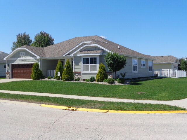 Property Photo: 489 Cardinal Drive IL 60950