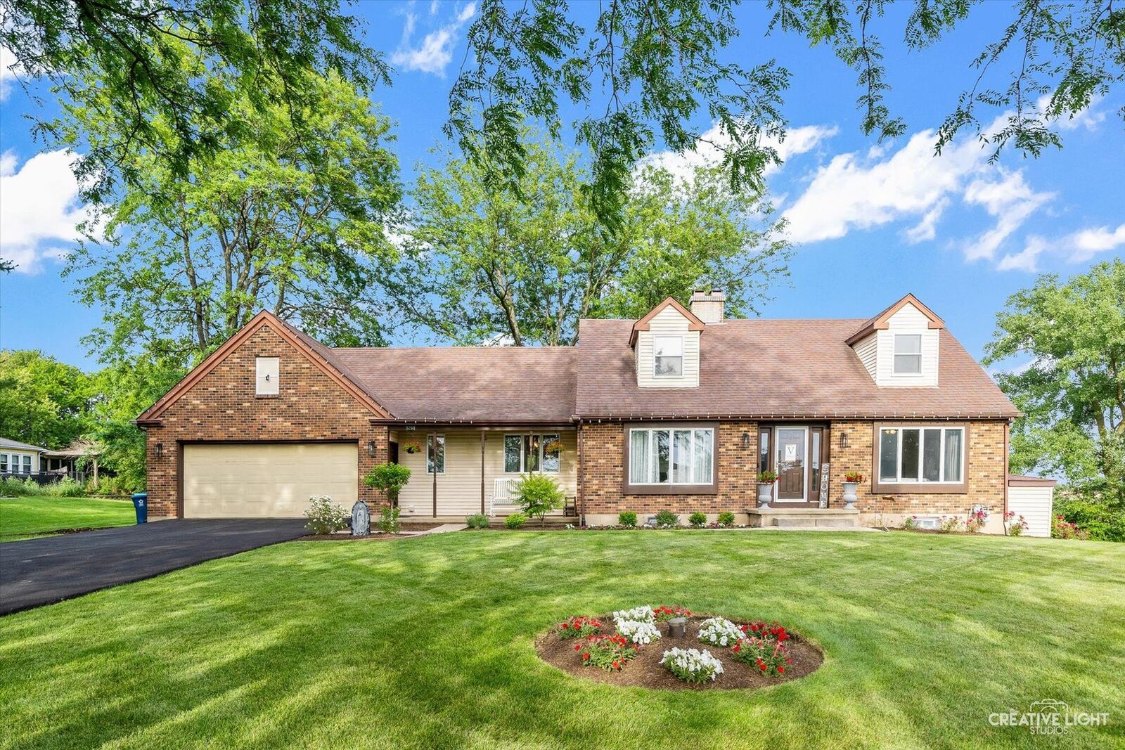 Property Photo:  5250 Douglas Road  IL 60543 