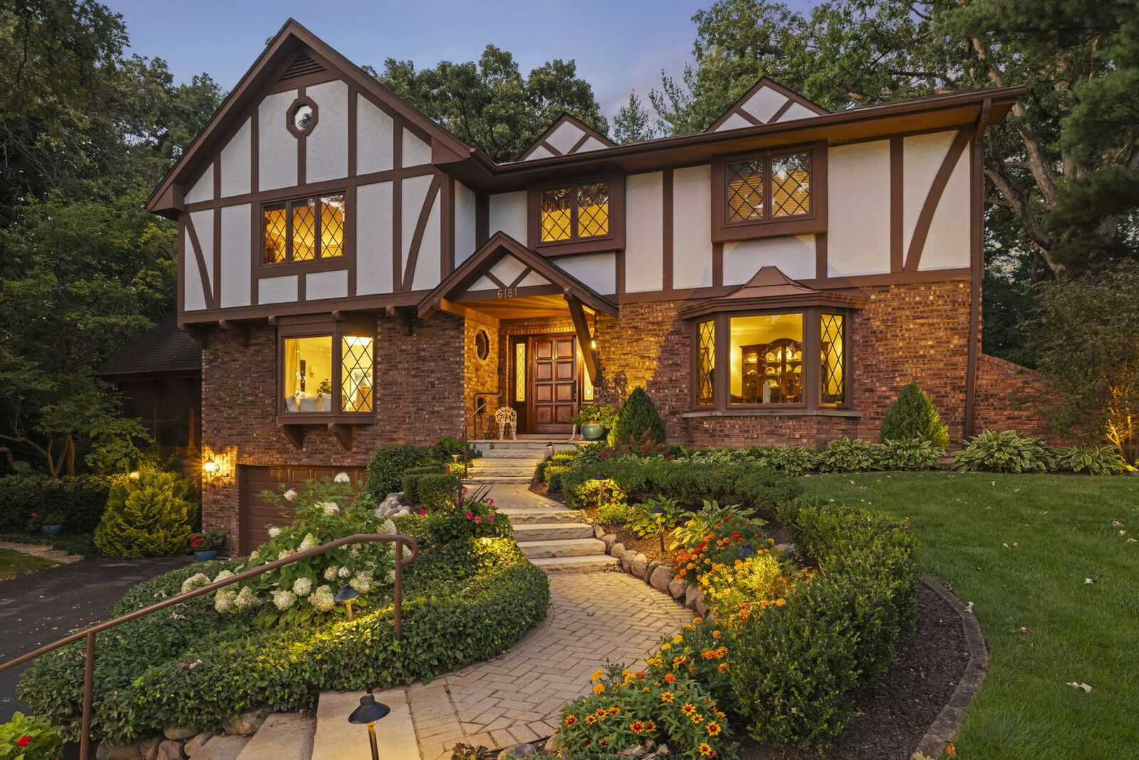 Property Photo: 6181 Shorewood Court IL 60532