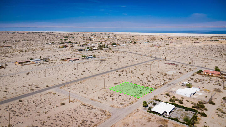 Property Photo: 2459 Shore Gem Avenue CA 92274