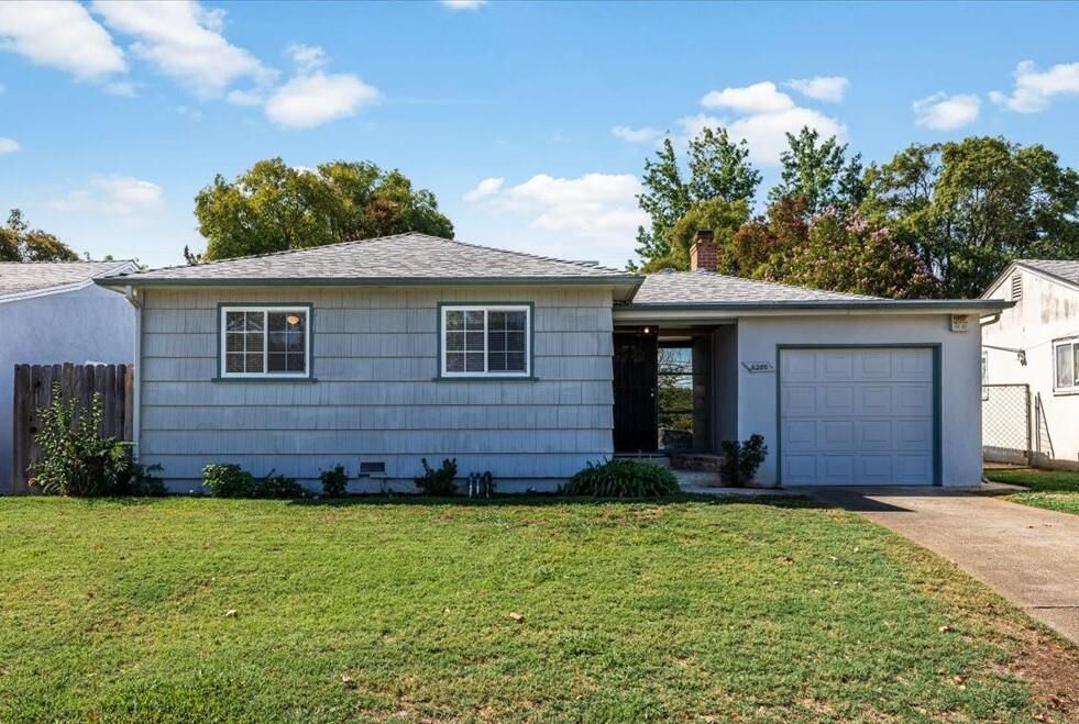 Property Photo: 6280 40th Avenue CA 95824