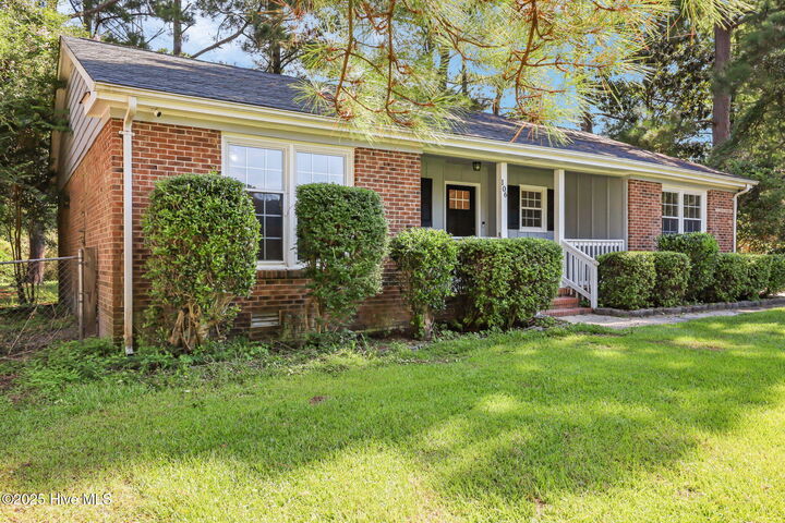 Property Photo: 106 Northview Court NC 28546