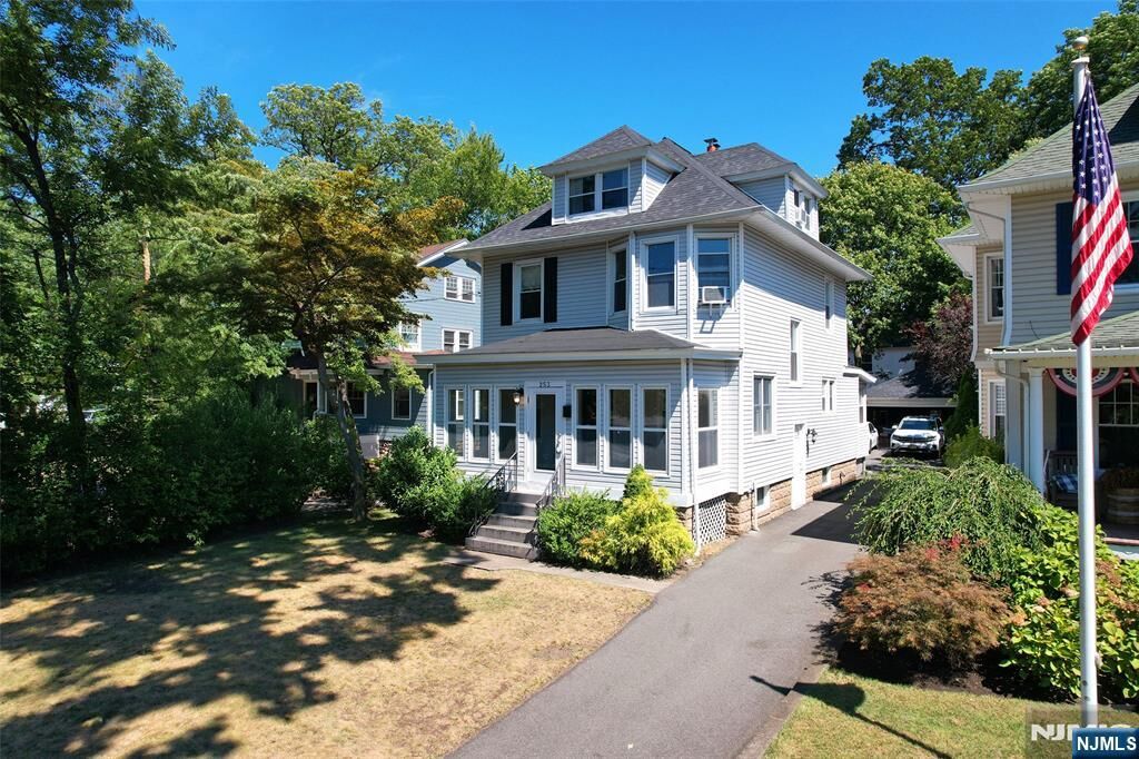 Property Photo: 253 Edwards Street NJ 07450