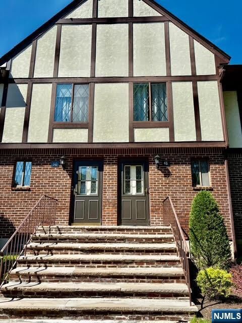 Property Photo:  48 Holiday Court  NJ 07675 