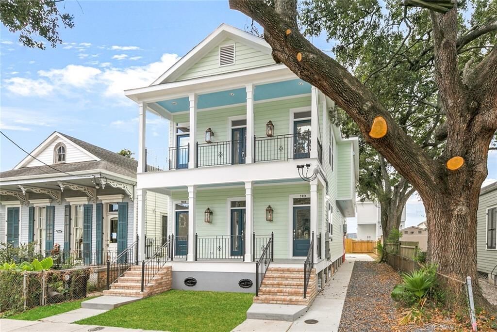 Property Photo:  7822 Dominican Street  LA 70118 