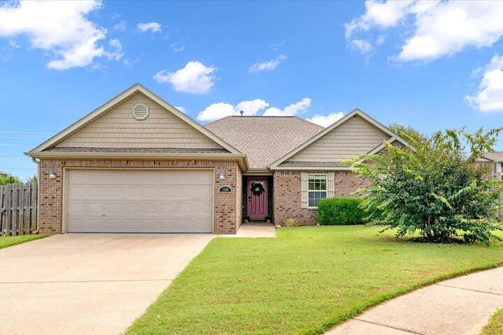 1568 N Oakhaven Place  Fayetteville AR 72704 photo
