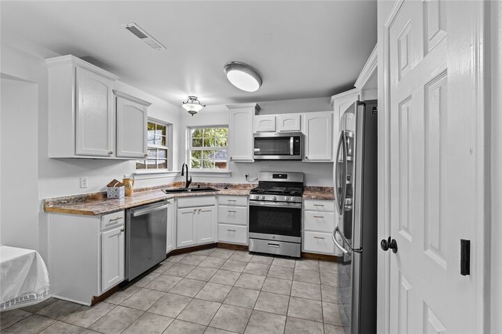 Property Photo: 2602 Seminole Street AR 72712