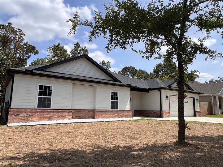 10 Roessler Lane  Bella Vista AR 72715 photo