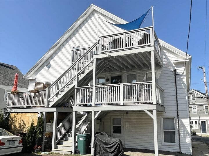 Property Photo:  169 Merrimac St 5  MA 01950 