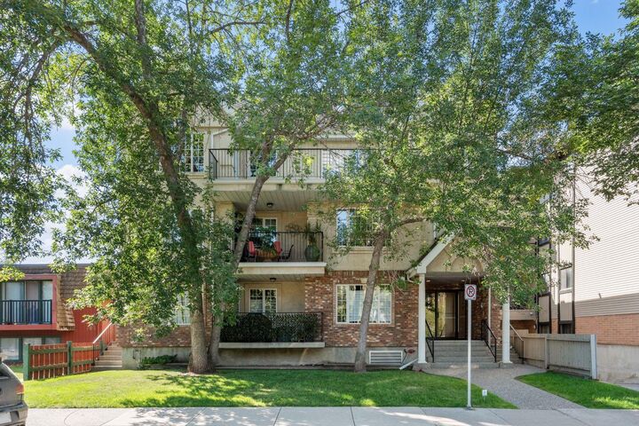 Property Photo:  705 56 Avenue SW 203  AB T2V 0G9 