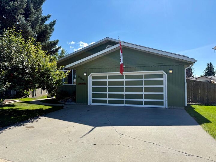 807 8 Avenue SE  High River AB T1V 1K9 photo