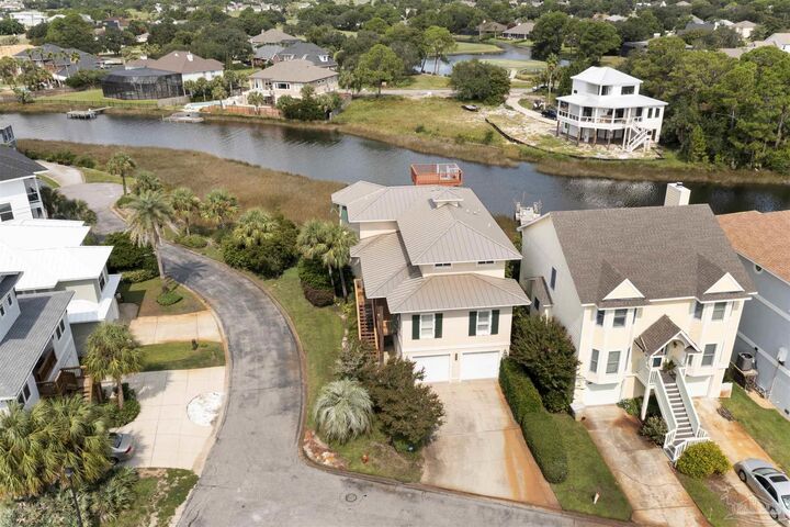 Property Photo: 1161 Sawgrass Dr FL 32563