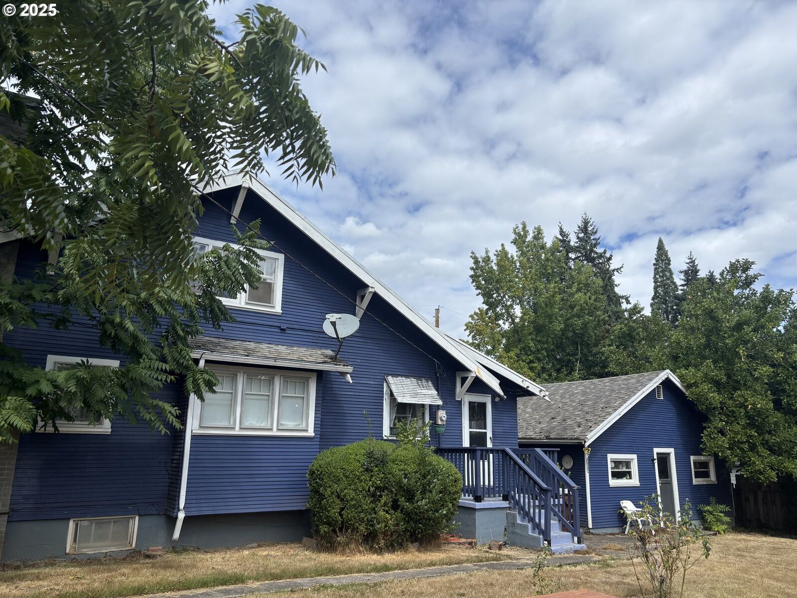 Property Photo: 19200 Howell St OR 97027