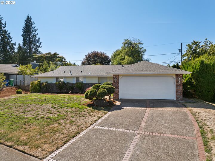 Property Photo:  2301 NE 143rd Ave  OR 97230 
