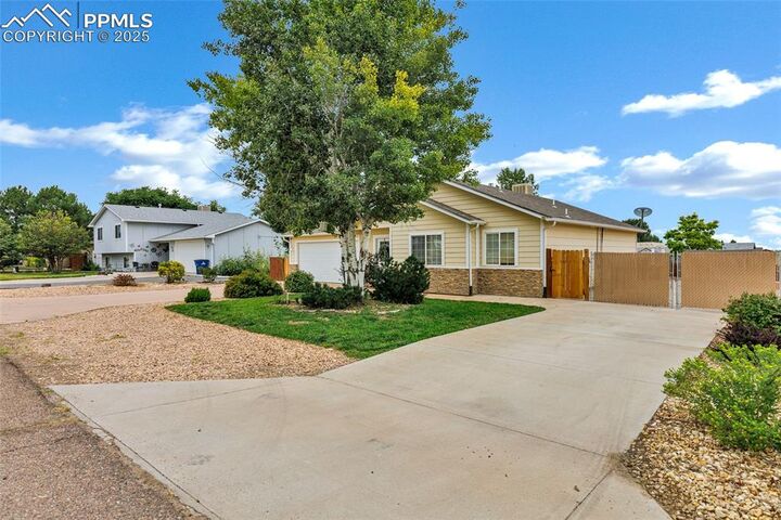 Property Photo: 169 E Bond Drive CO 81007