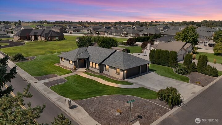 Property Photo:  1396  Fairway Drive NE  WA 98837 