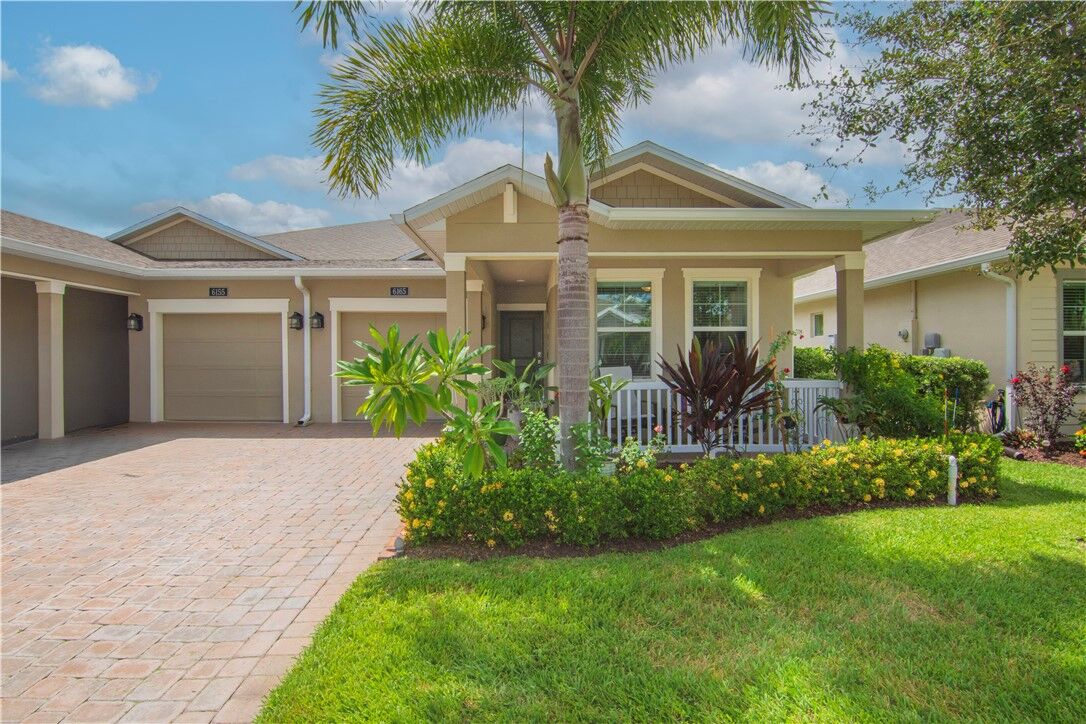 Property Photo:  6165 Red Maple Manor  FL 32966 