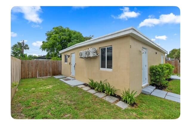 Property Photo:  529 NW 15th Way 2  FL 33311 