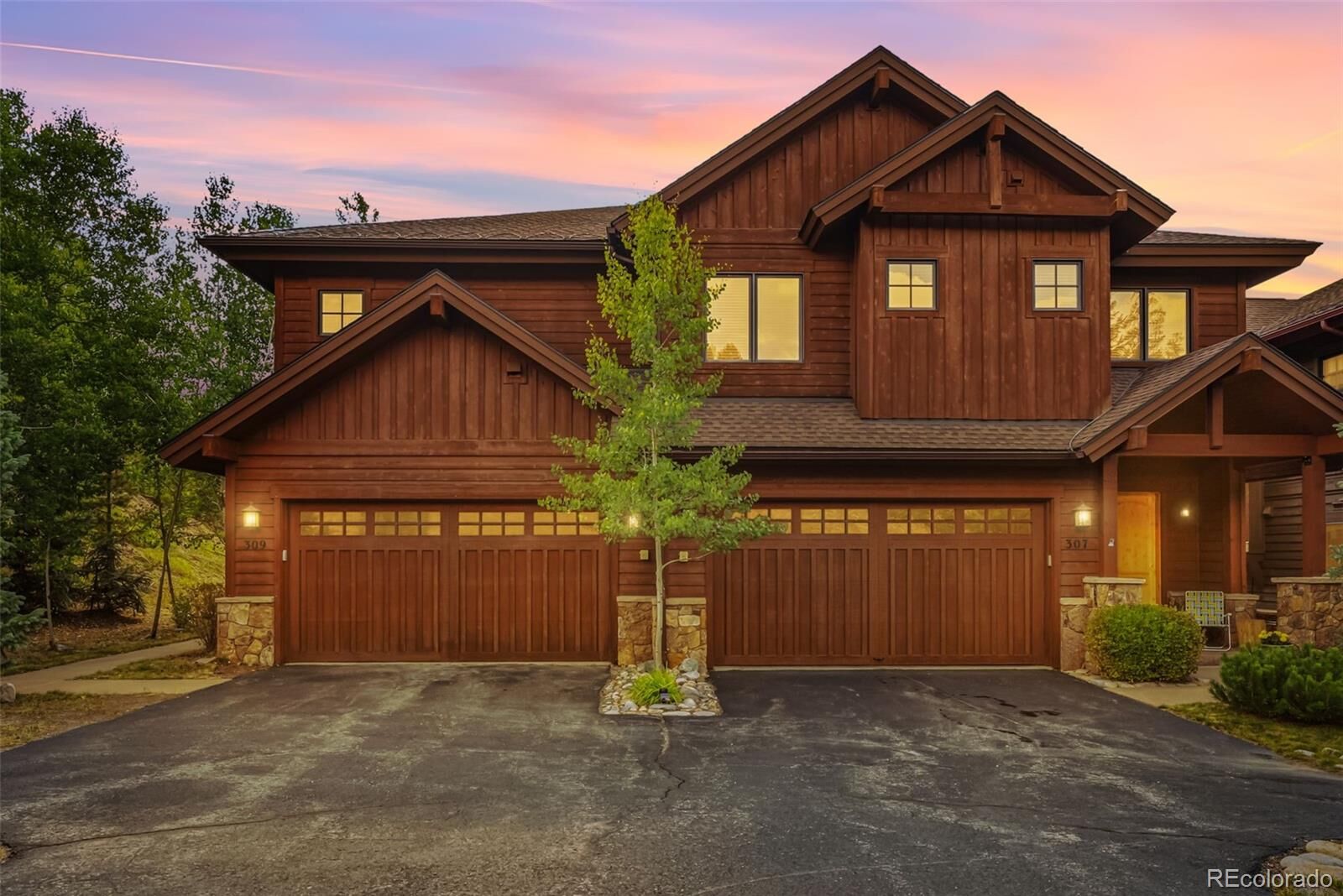 Property Photo: 309 S 6th Avenue 1 CO 80443