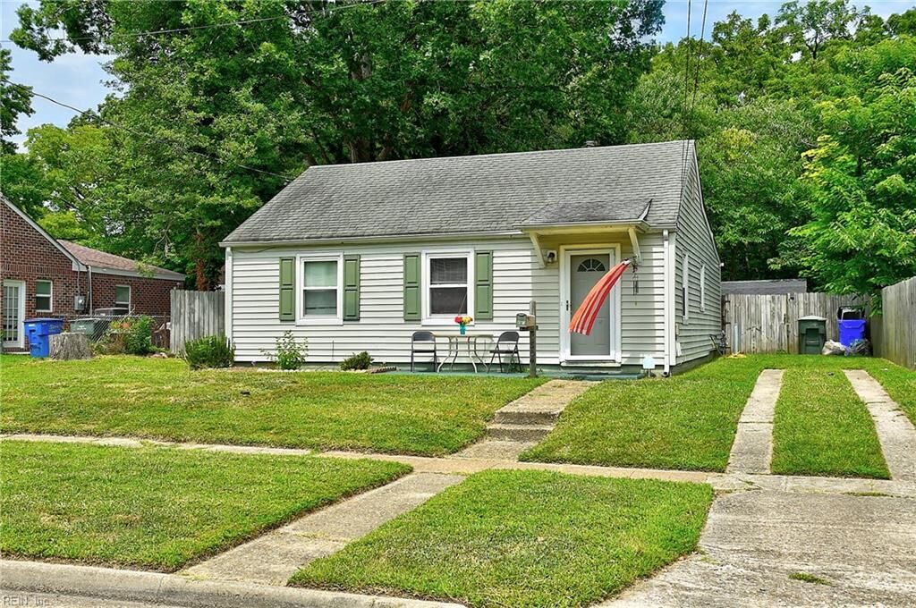 Property Photo: 504 Stockton Rd VA 23505