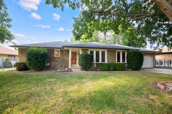 1962 N Charlotte St  Wichita KS 67208 photo