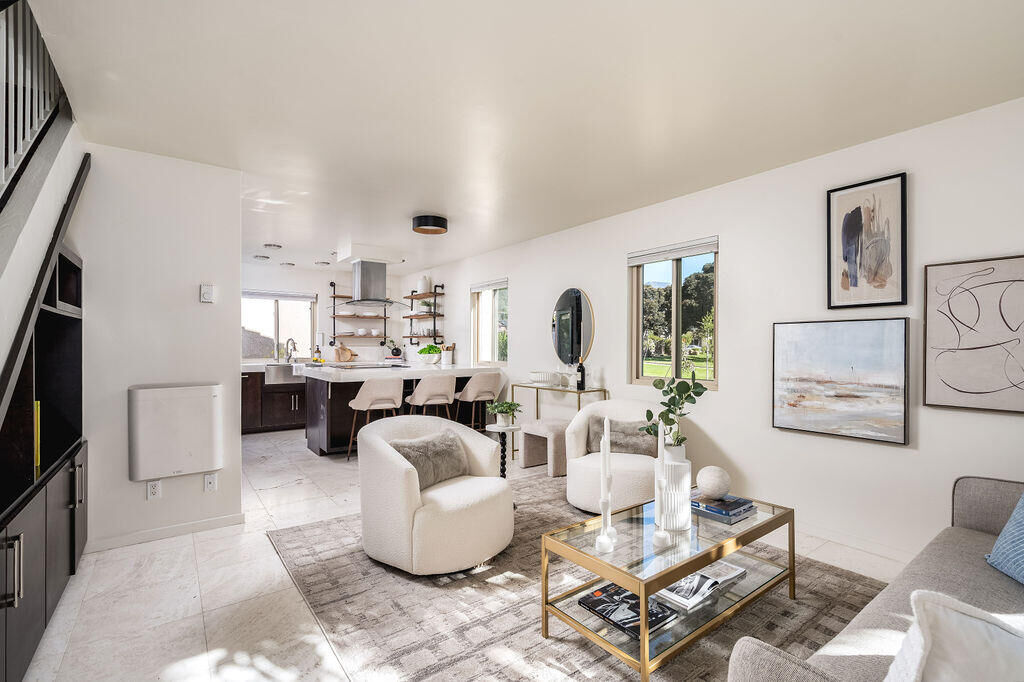 Property Photo: 1035 Palmetto Way J CA 93013