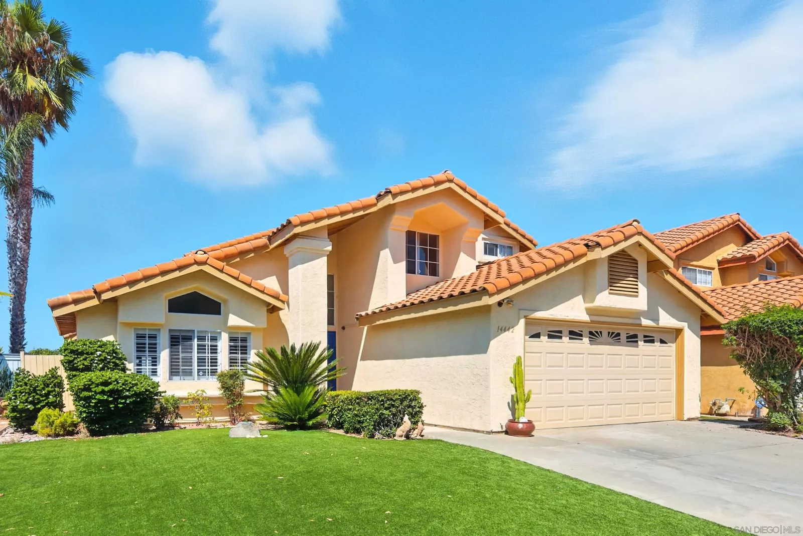 Property Photo: 14442 Calle Nublado CA 92129