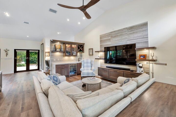 Property Photo: 11044 SW 77th Ct Cir FL 33156