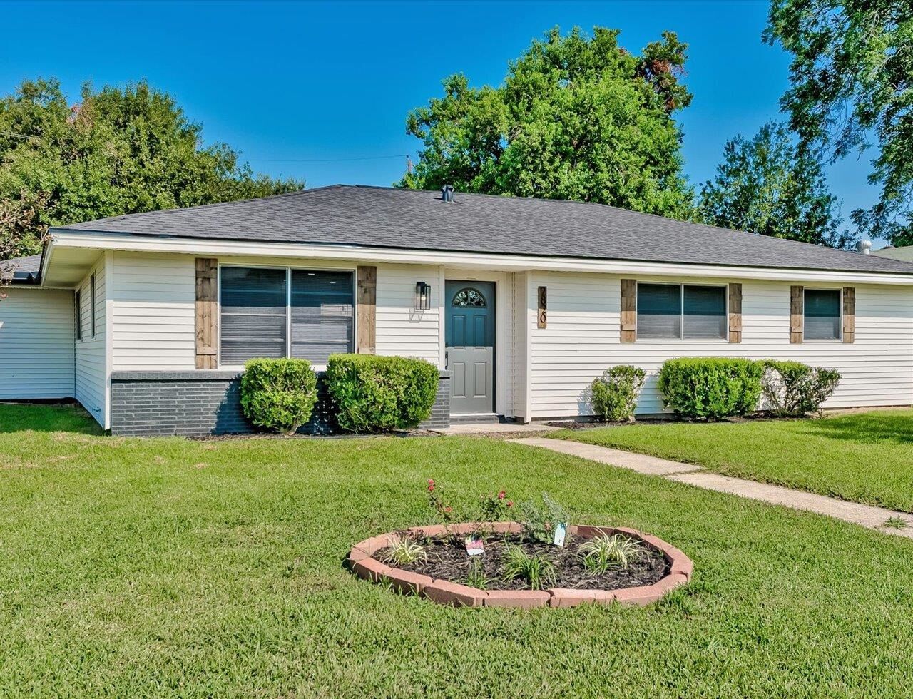 Property Photo:  2820 Avenue N  TX 77627 
