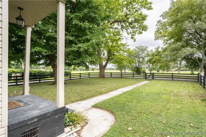 Property Photo:  515 Vermont Street  IN 47172 