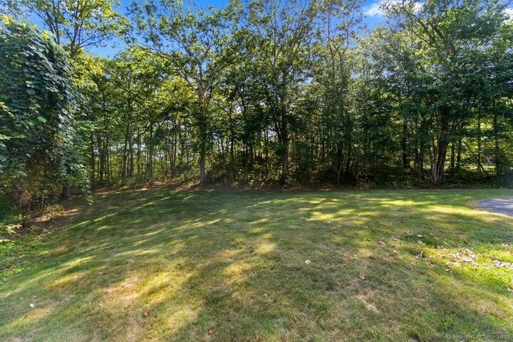 Property Photo:  60 Stonewall Road  CT 06420 