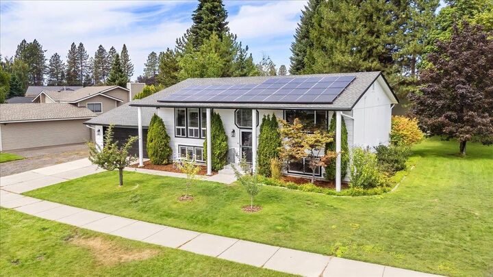 Property Photo: 5330 W Russett Dr WA 99208