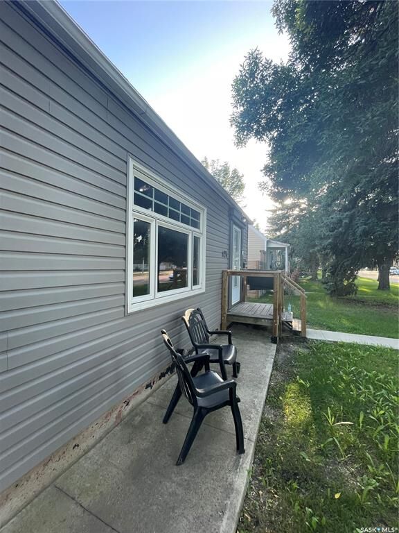 Property Photo: 824 8th Street E SK S7H 0R6