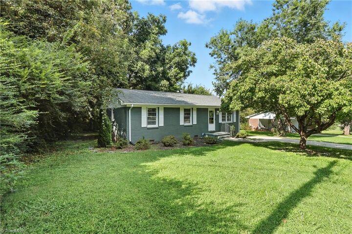 Property Photo: 304 Roanoke Street NC 27360
