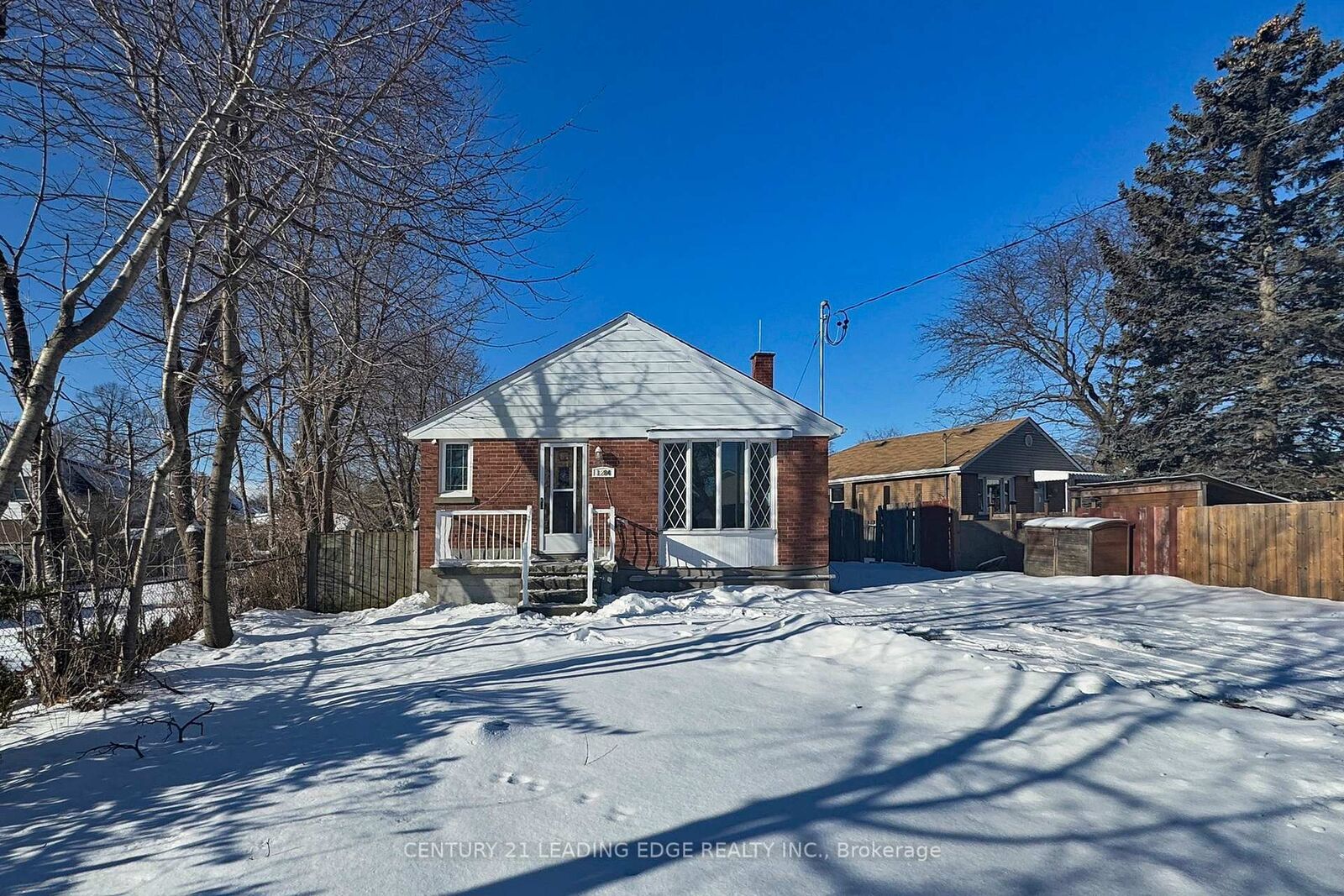 Property Photo:  1284 Meadowvale Street  ON L1H 4E9 