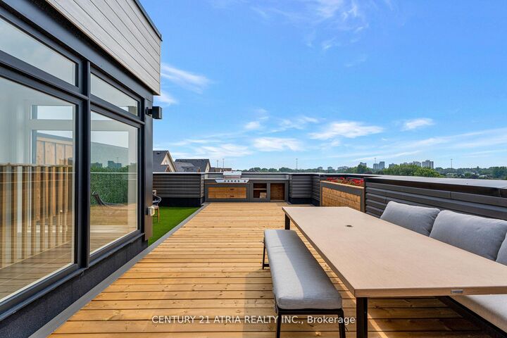 Photo de la propriété:  184 Angus Drive 2  ON L1S 0G5 