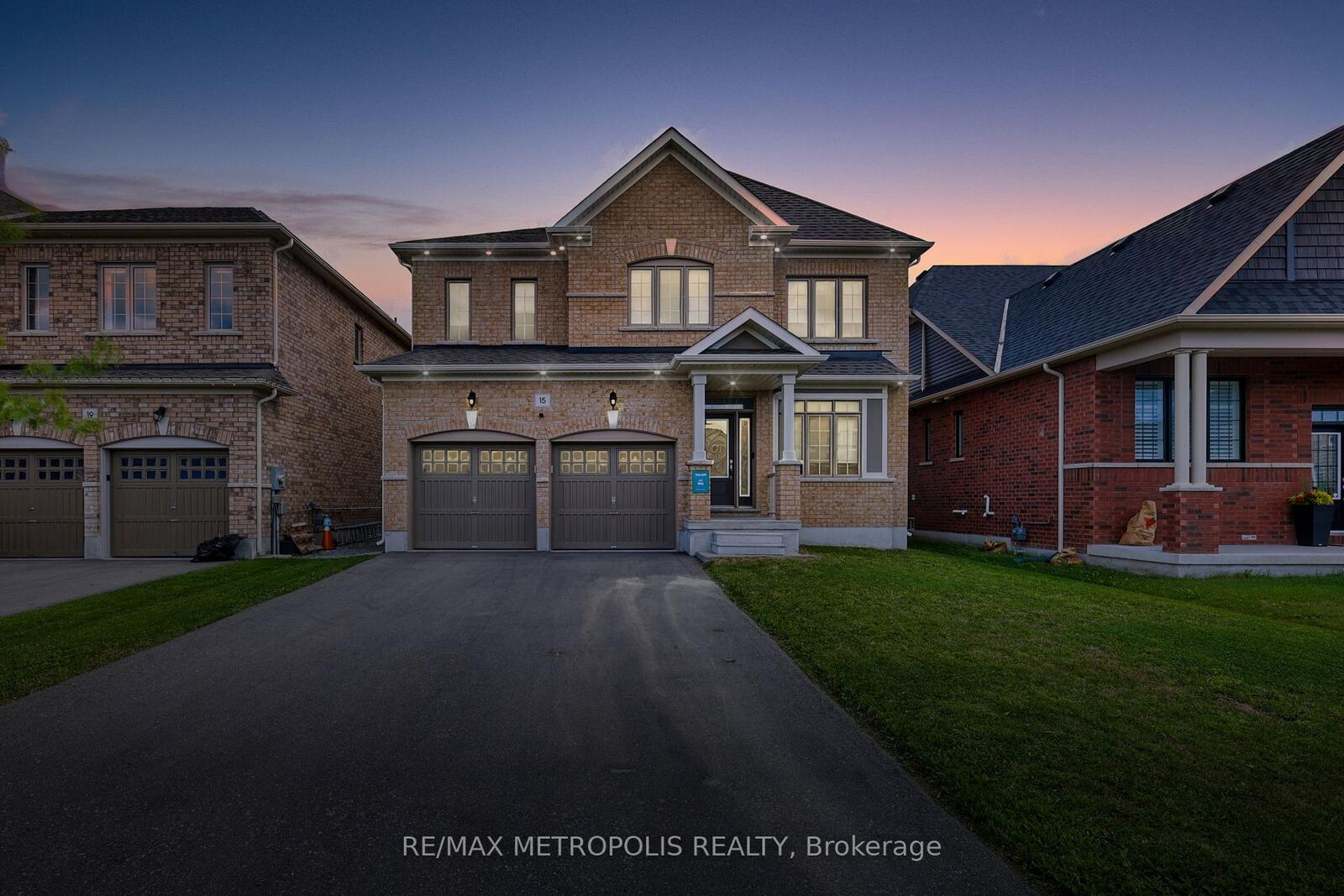 Property Photo: 15 Douglas Kemp Crescent Main &Amp Upper ON L1C 7E3