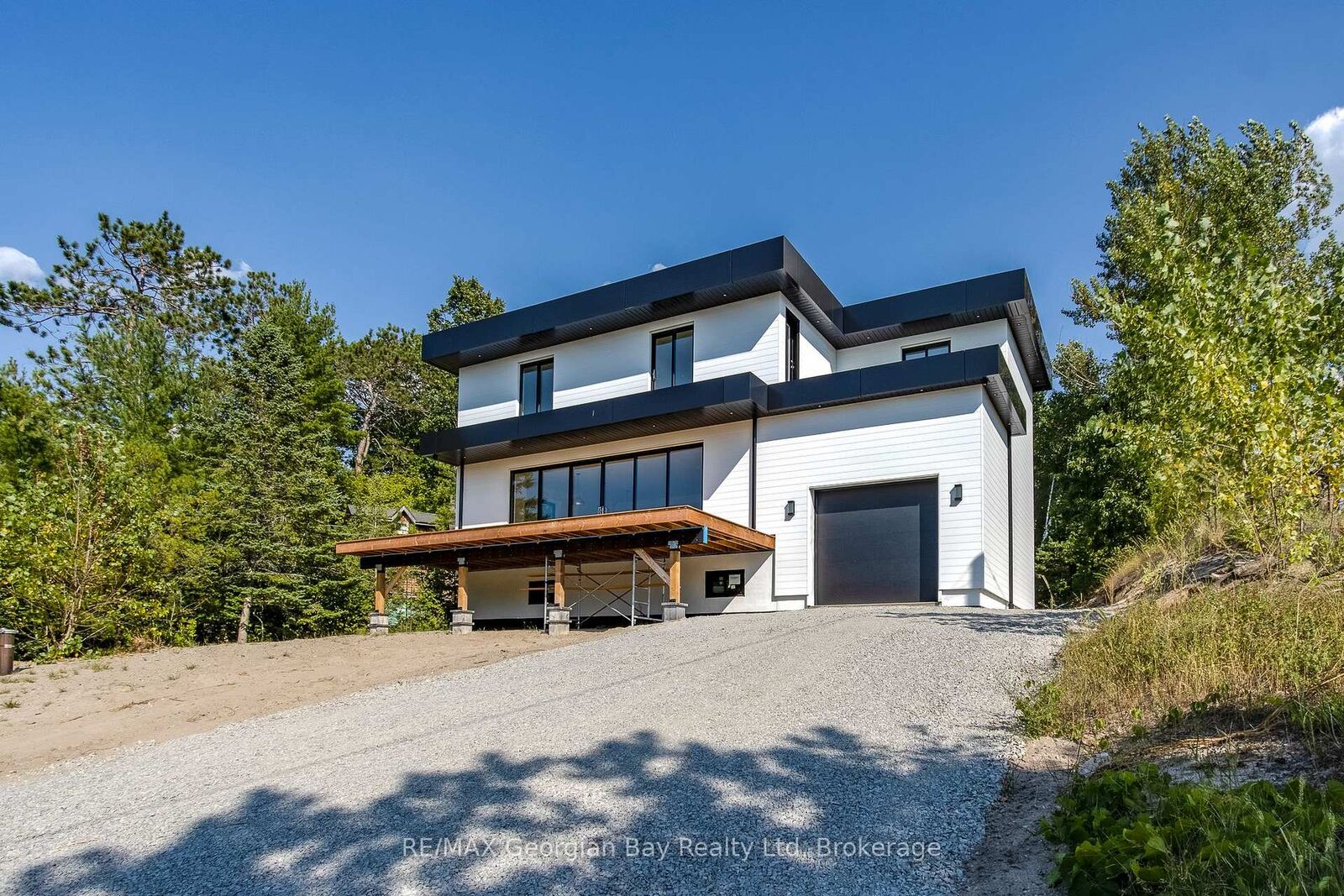 Property Photo: 23 Trew Avenue ON L0L 2T0