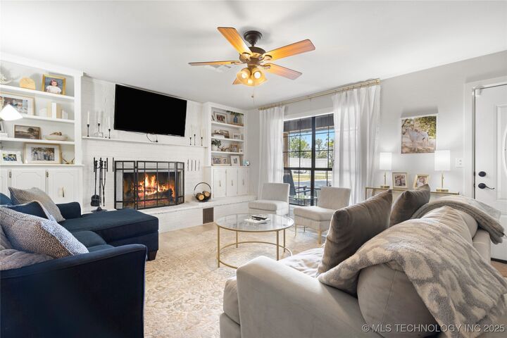 Property Photo:  109 W 8th Street  OK 74435 