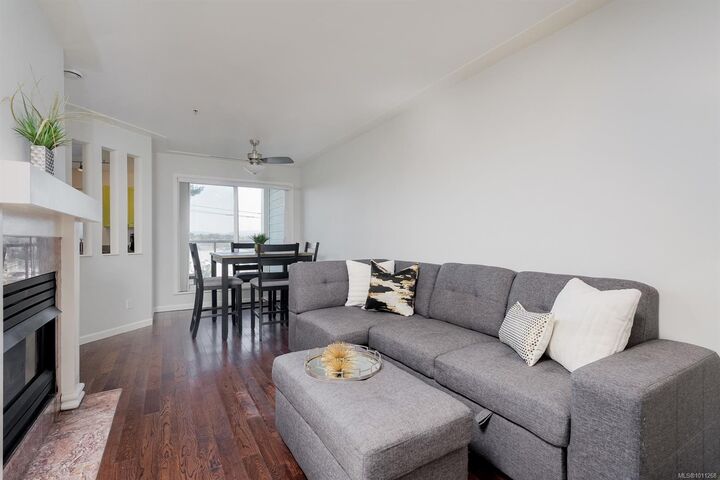 Property Photo:  649 Bay St 308  BC V8T 5H8 