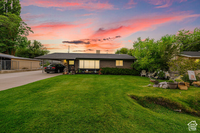 Property Photo:  5033 S 150 E  UT 84405 