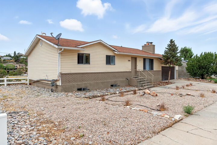 Property Photo: 1026 S Interstate Dr UT 84720