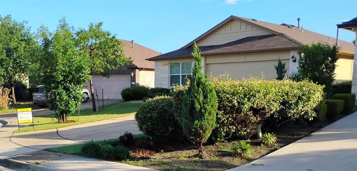 Property Photo: 18312 Cloudmore Lane TX 78621
