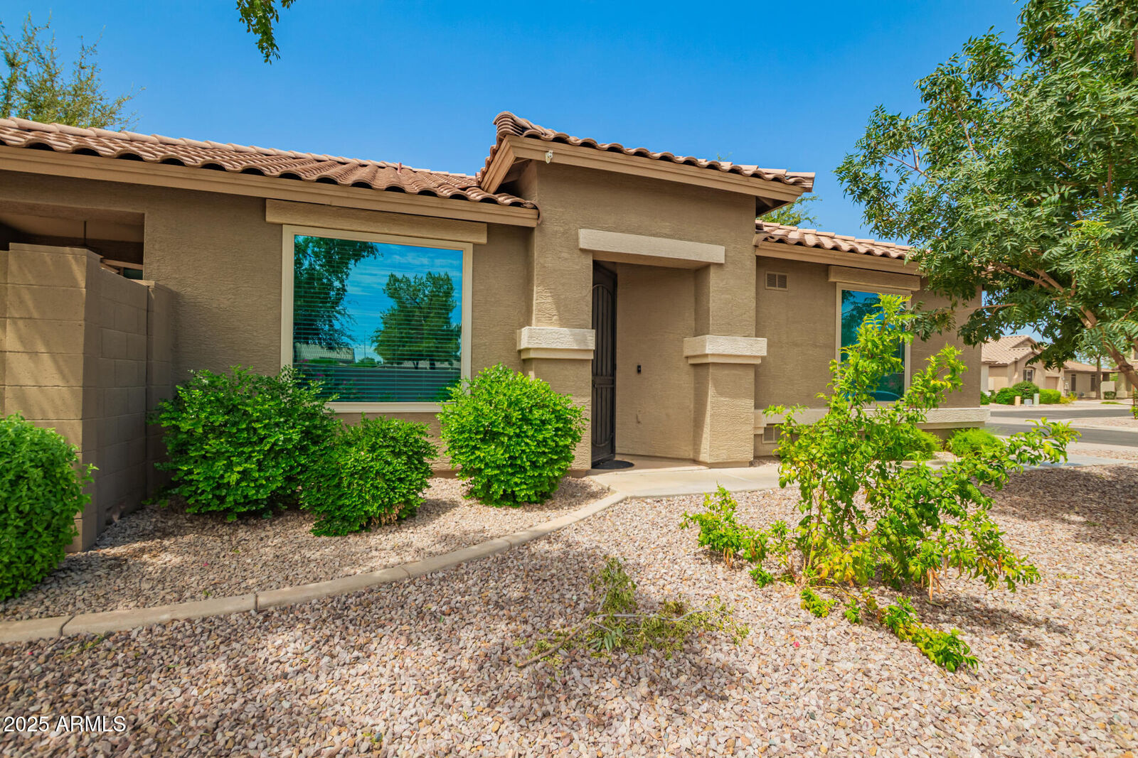 Property Photo:  1991 E Browning Place  AZ 85286 