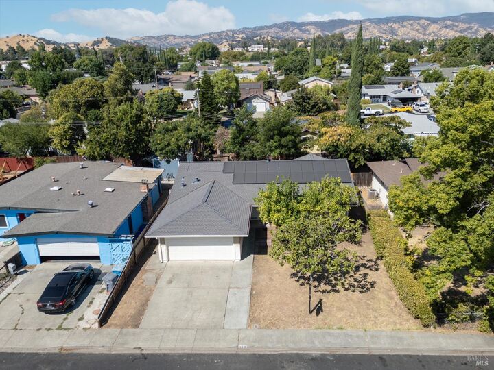 Property Photo:  319 Folsom Drive  CA 95687 